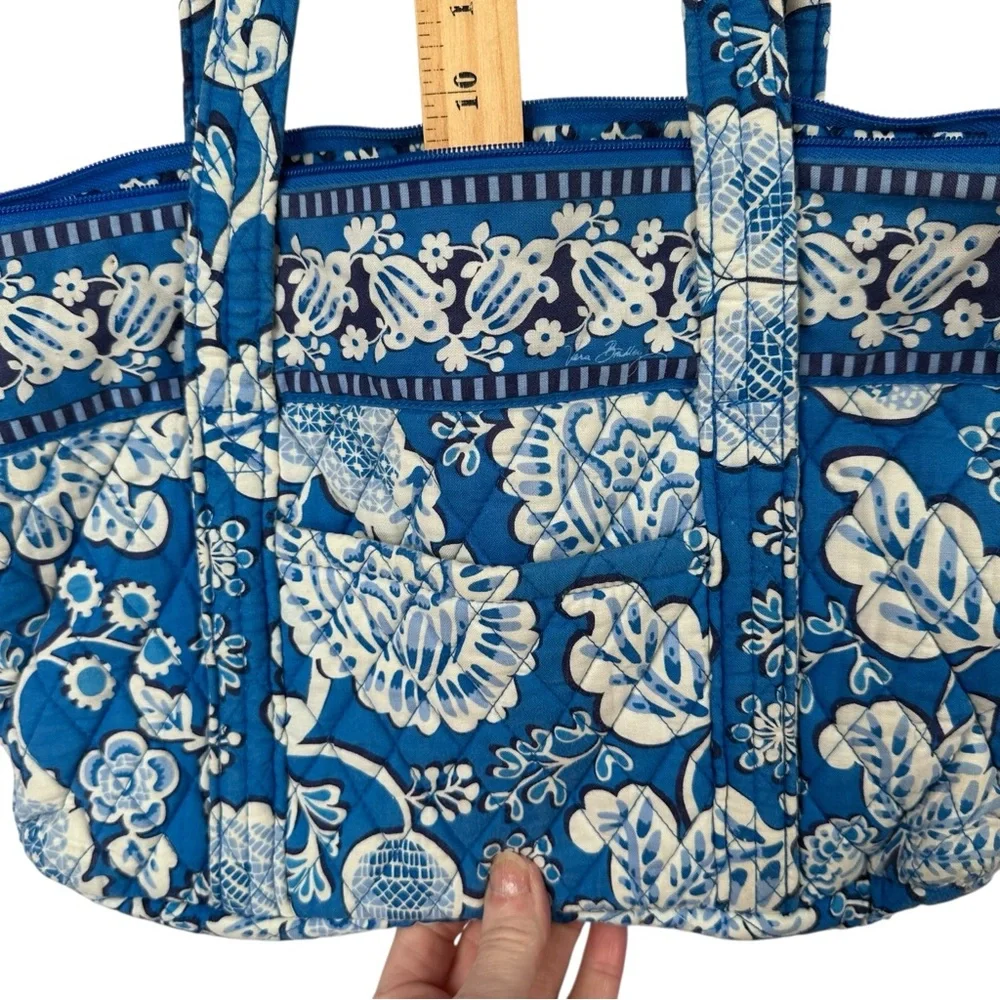 Vera Bradley Floral Quilted Cotton Coastal Grandma Style Blue Lagoon Tote Bag - Picture 9 of 12